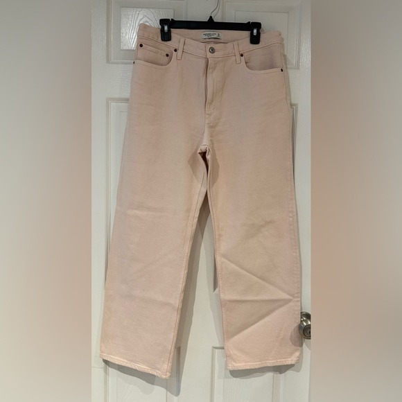 Abercrombie‎ & Fitch The 90s Relaxed Jean High Rise Size 12 Short Light Pink - Picture 2 of 8
